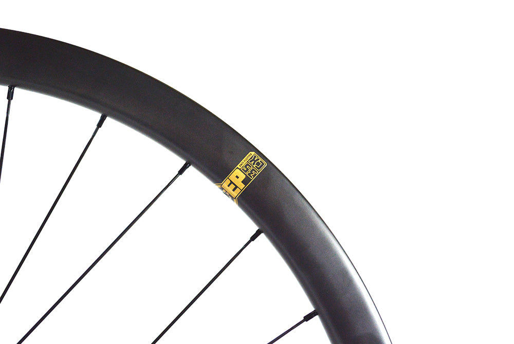 EPCX Disc 35mm Carbon Tubular rim close up