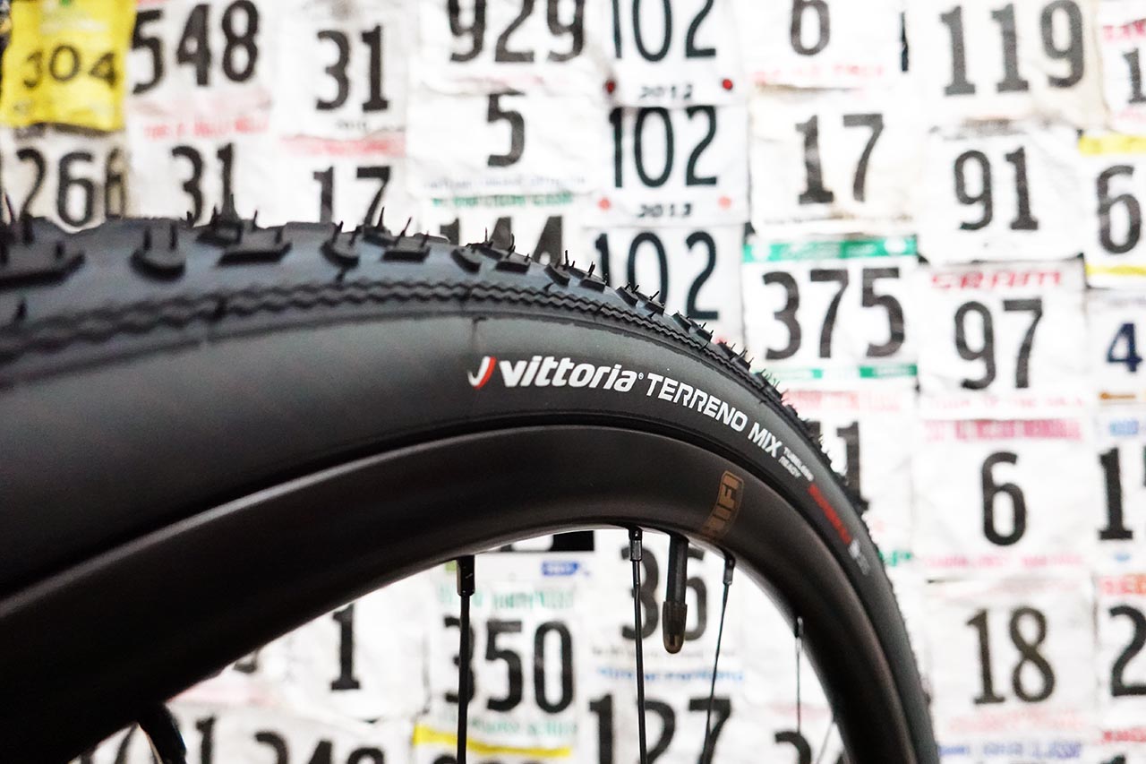 Vittoria CX / Gravel Tubeless Tires