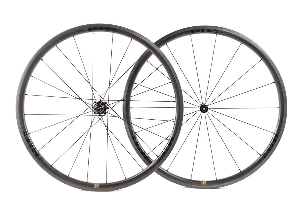 EP30 SL Carbon Clincher Wheelset: BLEMISH