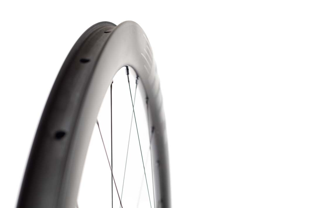 HiFi 45 Disc carbon clincher wheelset, detail view 4