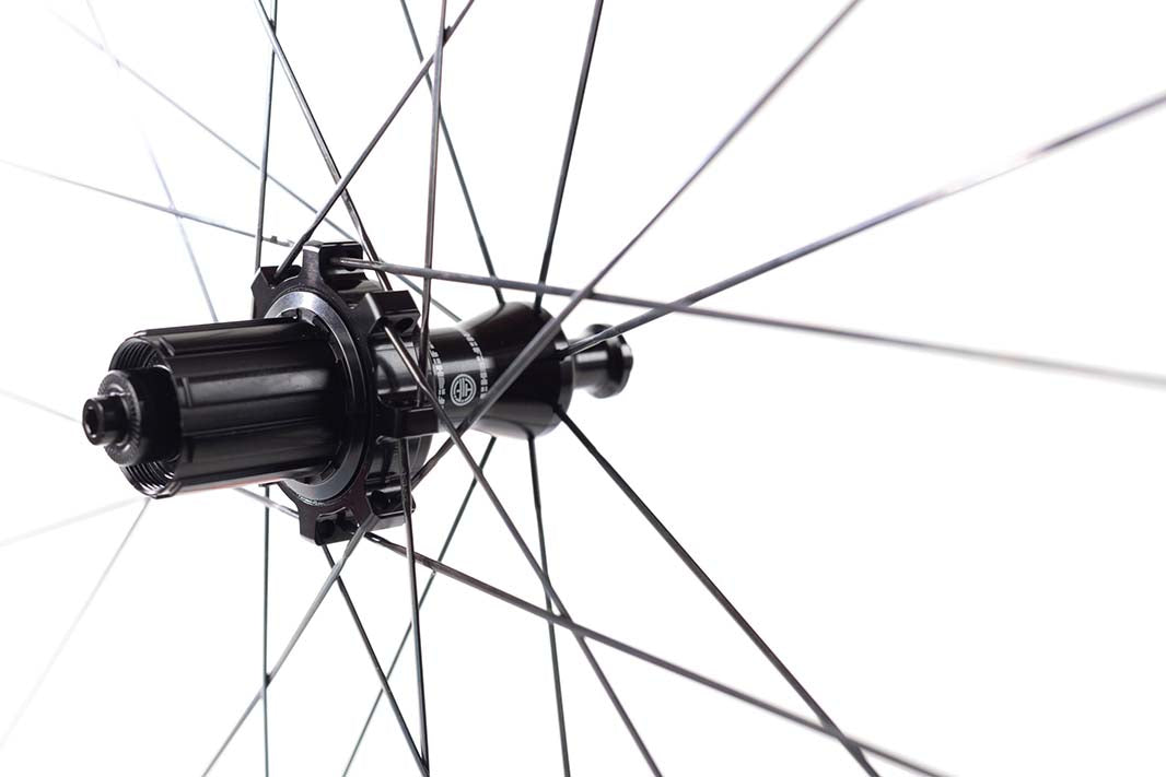 HiFi 45 SL rim brake carbon wheelset, detail view 4