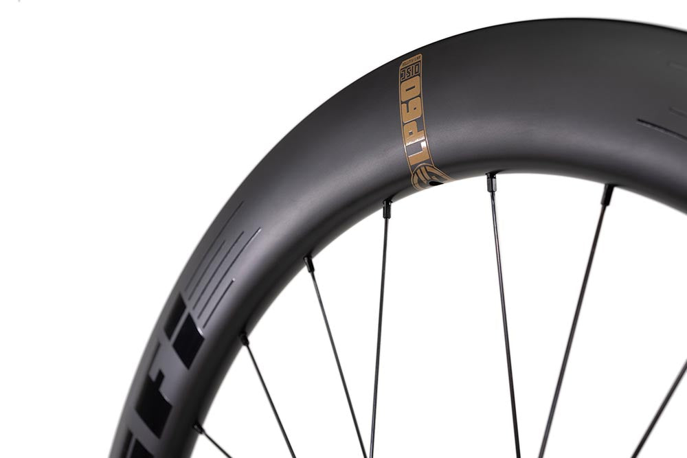 LP60 Disc carbon wheel set